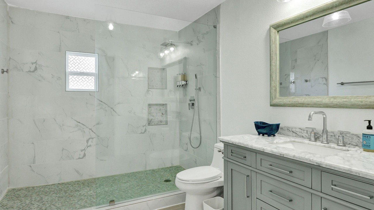 Photo of Bathroom in West Tawakoni