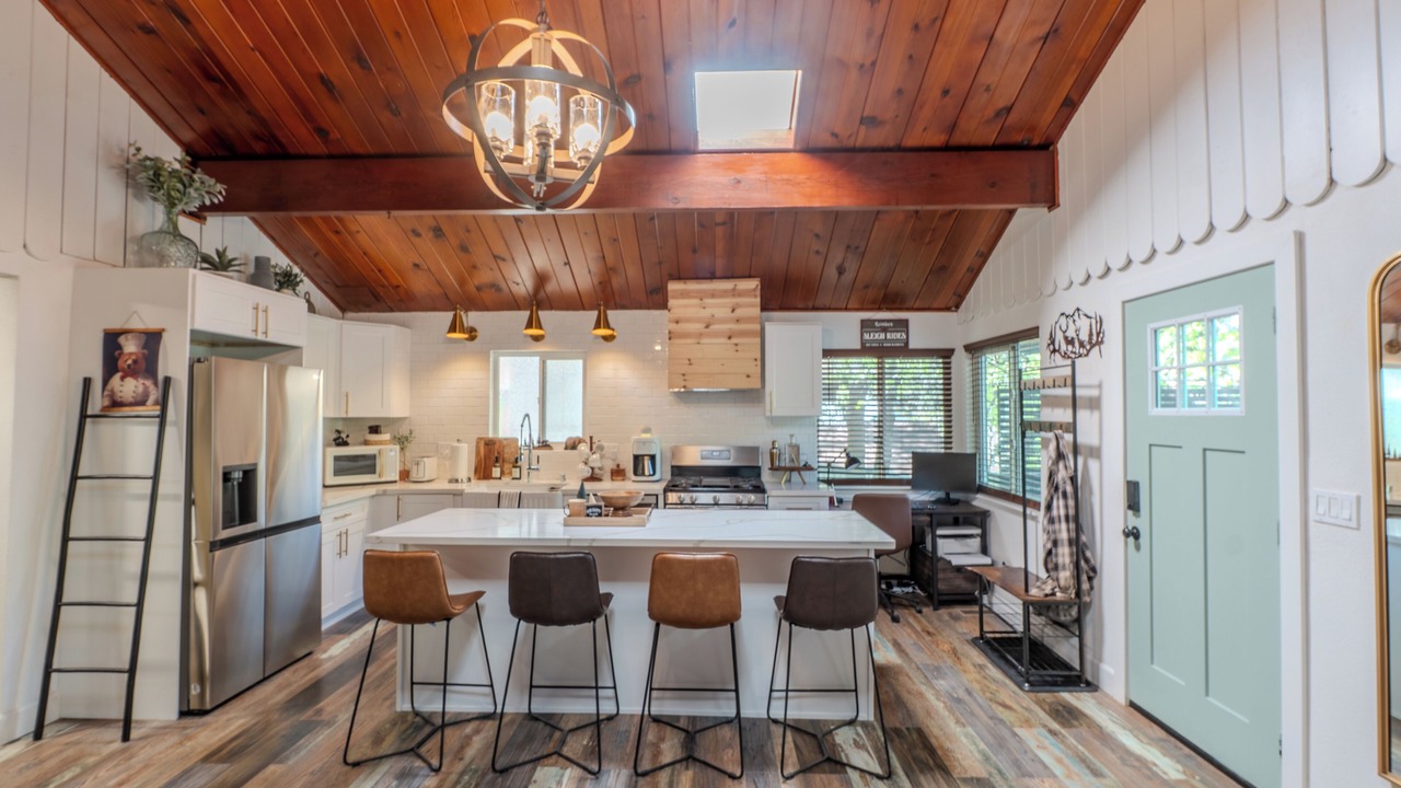 Photo of Kitchen in Crestline