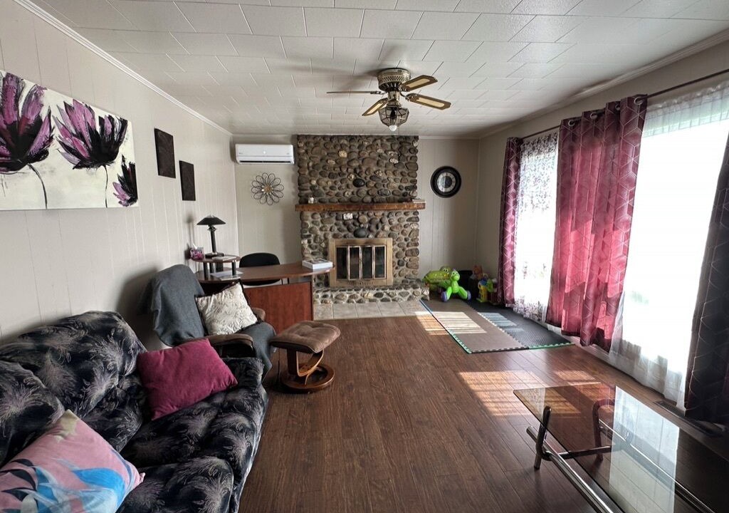 Photo of Livingroom in Kedgwick