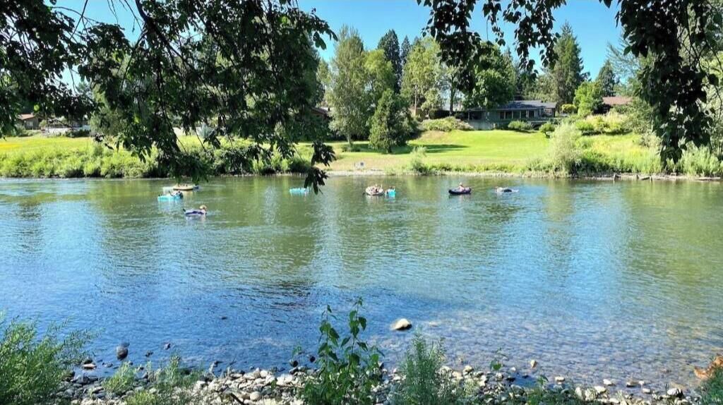 Photo of Others in Grants Pass