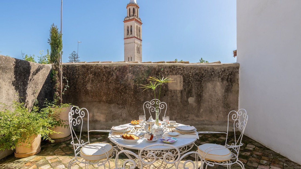 Photo of Outdoor in Lora Del Rio