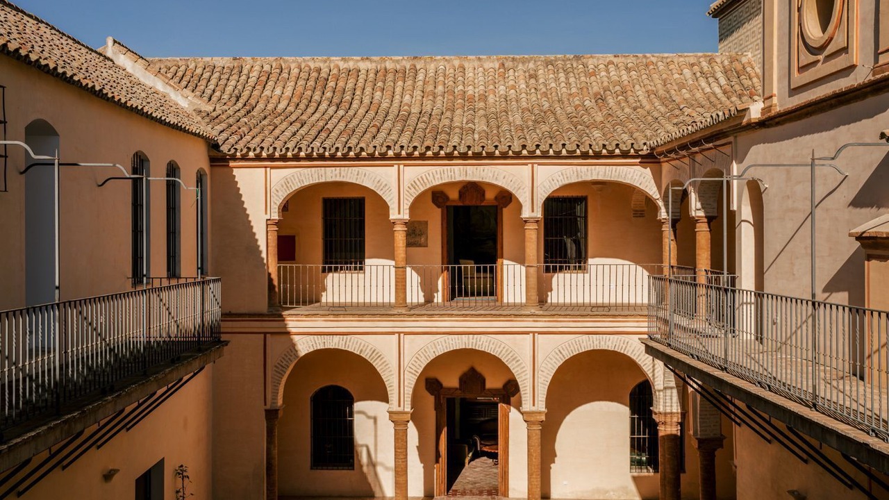 Photo of Outdoor in Lora Del Rio