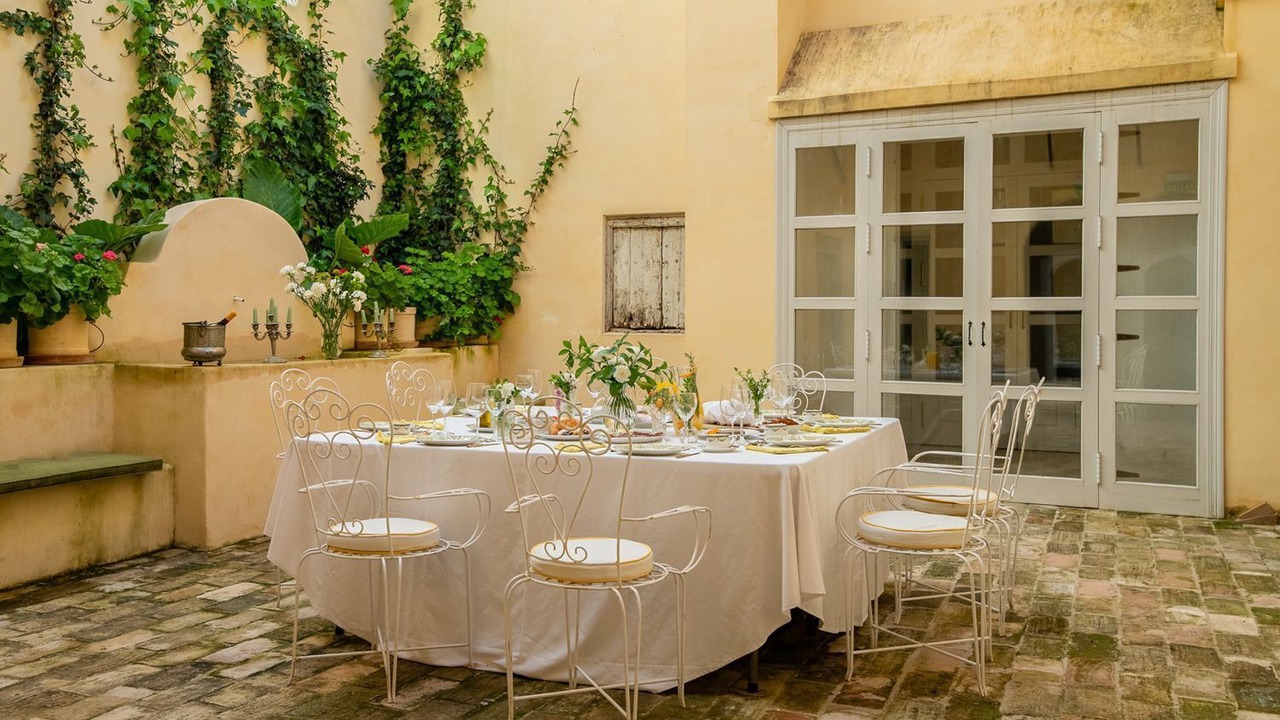 Photo of Outdoor in Lora Del Rio