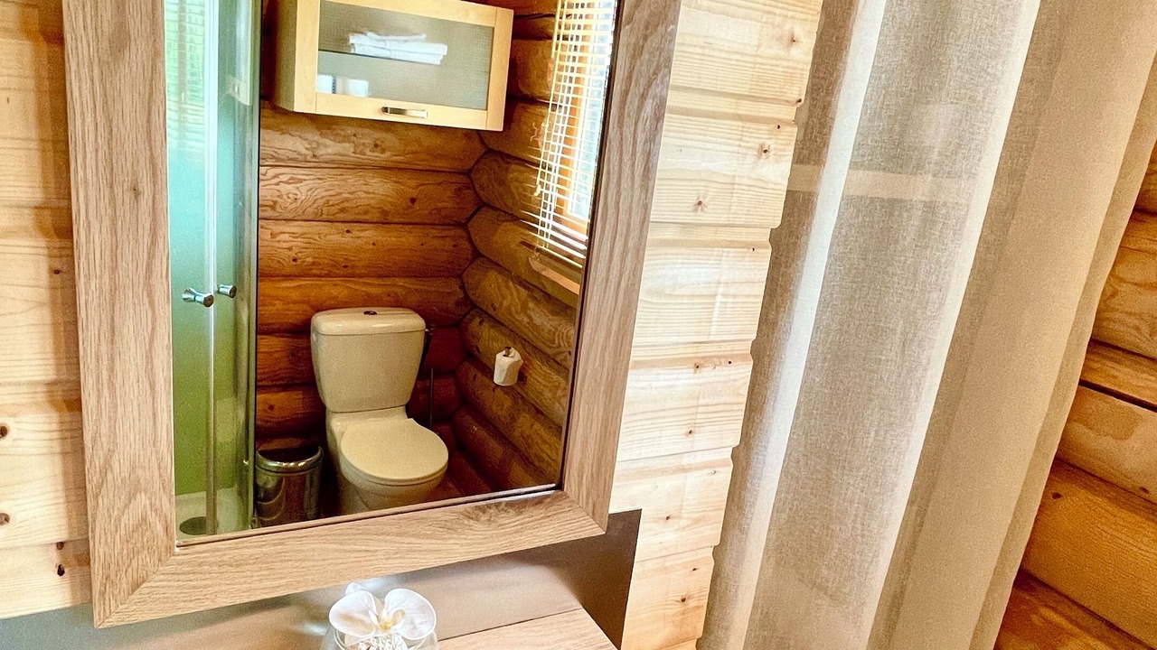 Photo of Bathroom in Plevenon