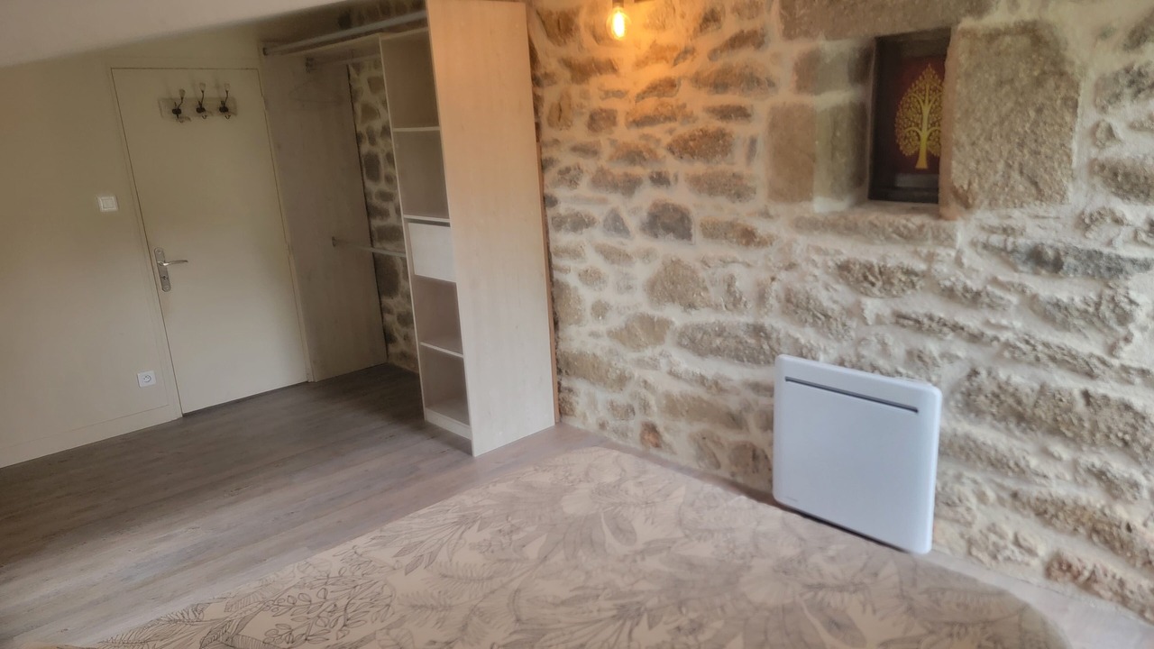 Photo of Bedroom in Rostrenen