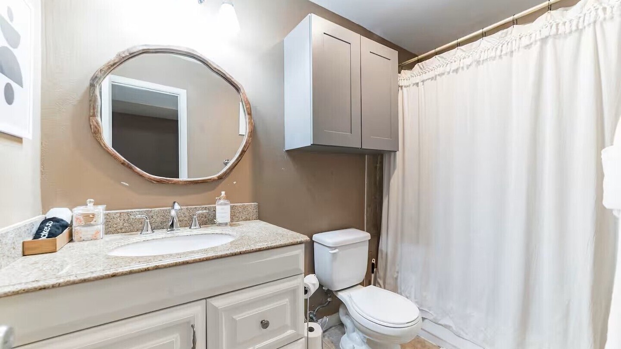 Photo of Bathroom in East Congress