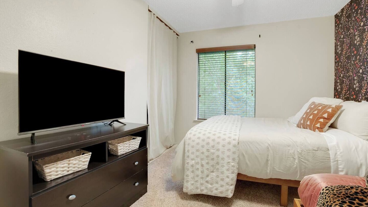 Photo of Bedroom in East Congress