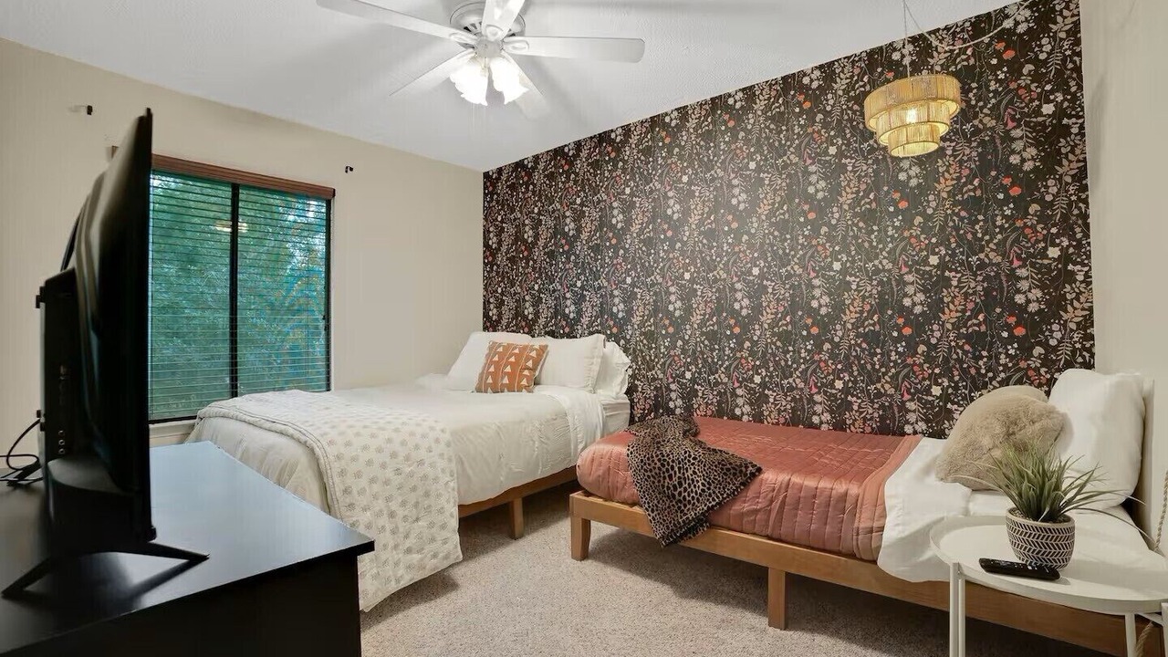 Photo of Bedroom in East Congress