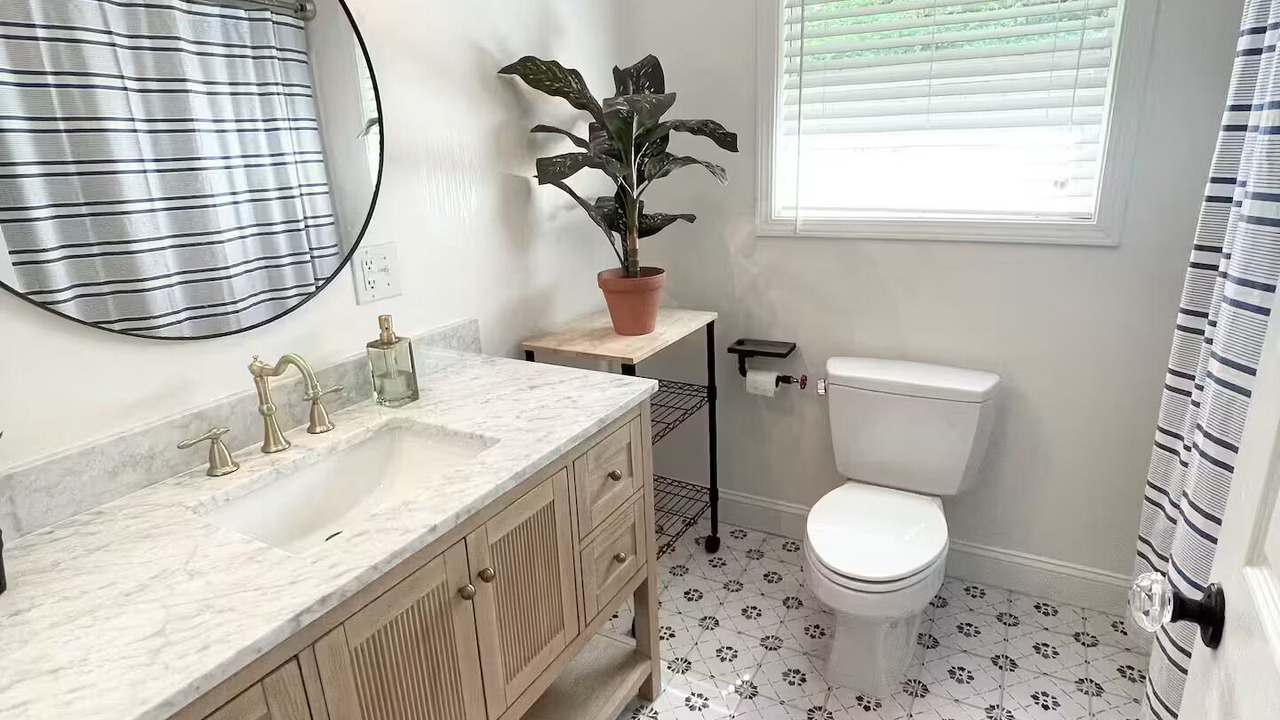 Photo of Bathroom in Trade