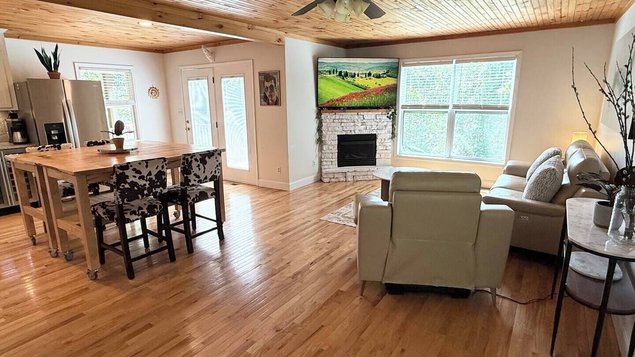 Photo of Livingroom in Trade