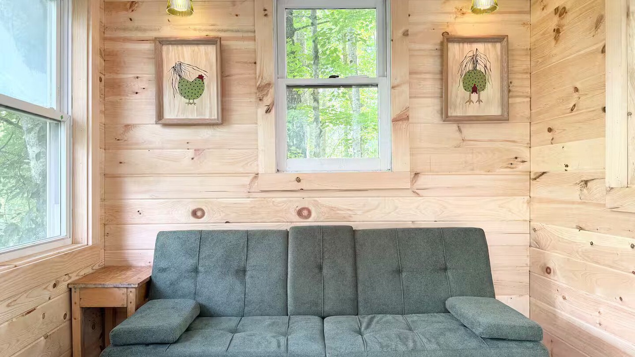 Photo of Livingroom in Trade