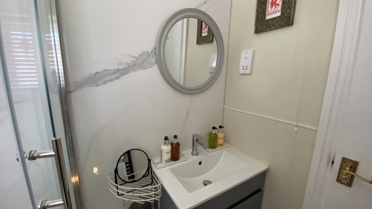 Photo of Bathroom in Thornhill