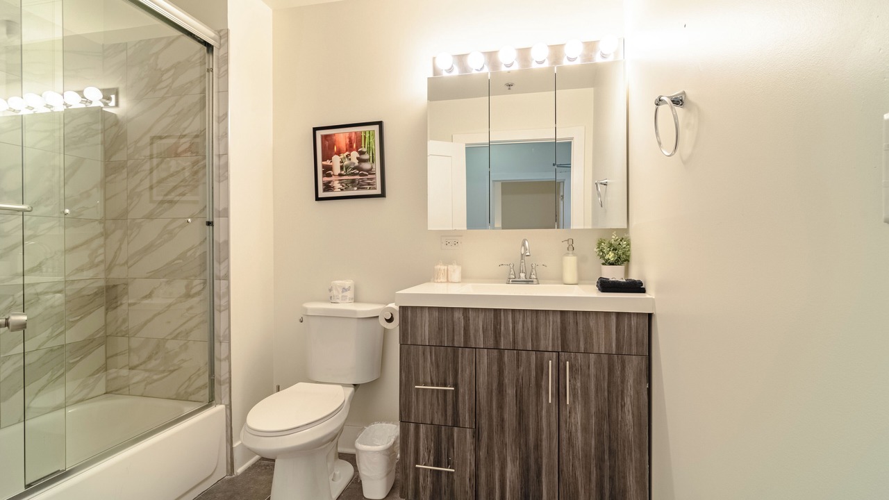 Photo of Bathroom in Near South Side