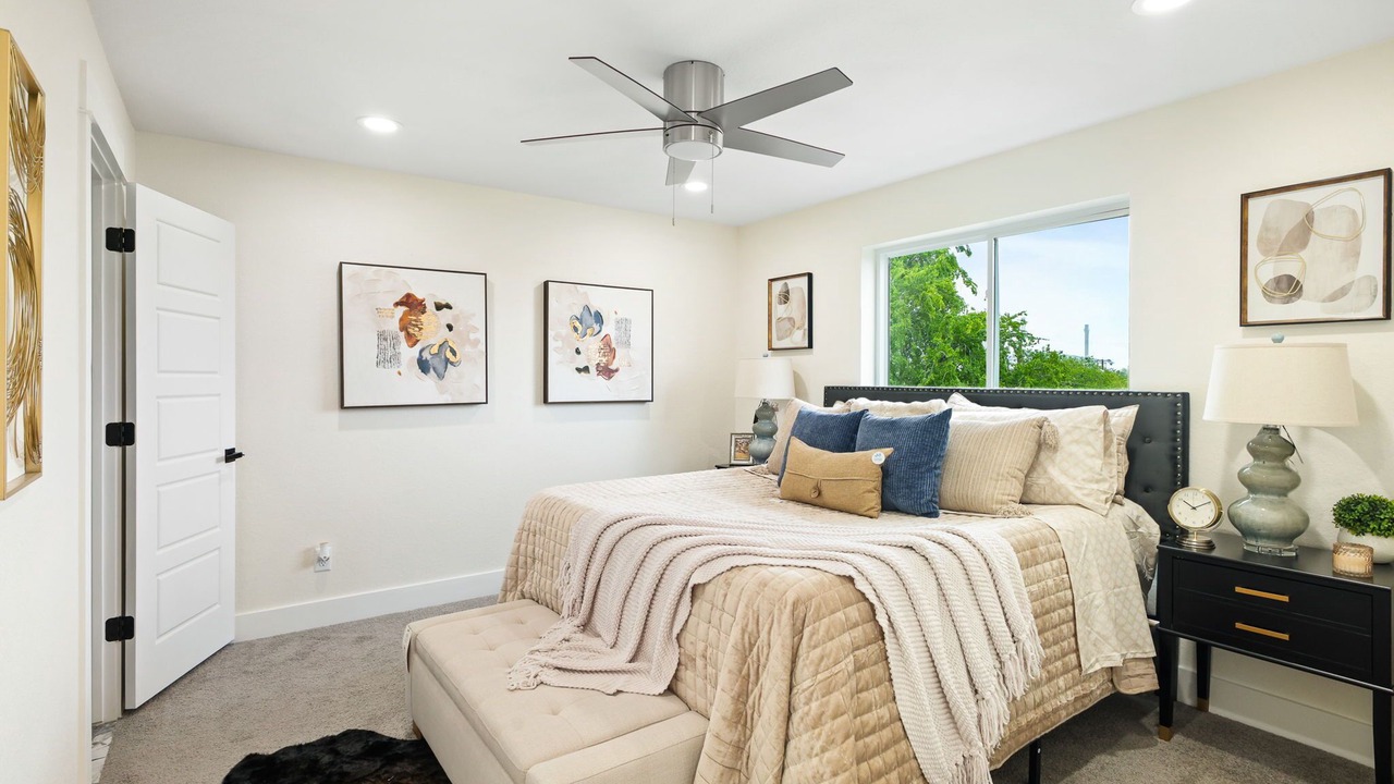 Photo of Bedroom in Near East Side