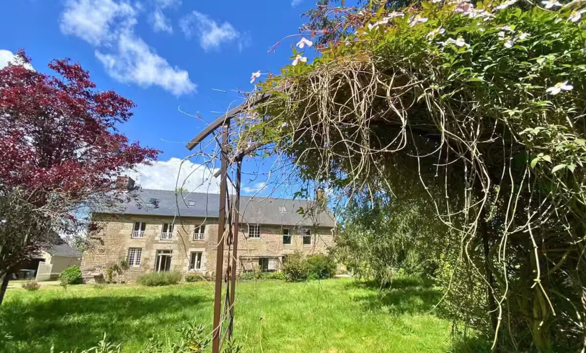 Photo of Outdoor in Saint-Remy-du-Plein