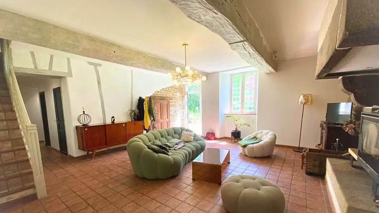 Photo of Livingroom in Saint-Remy-du-Plein