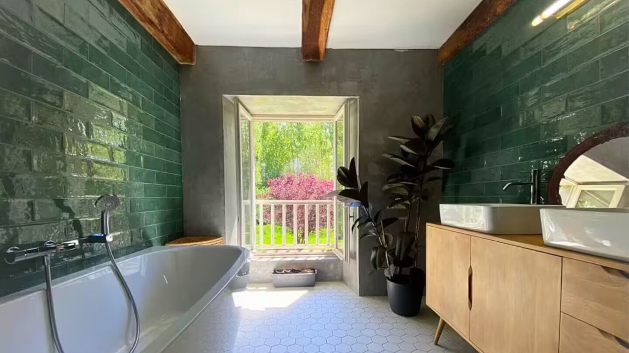 Photo of Bathroom in Saint-Remy-du-Plein