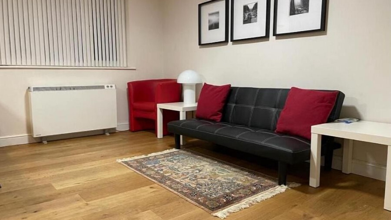 Photo of Livingroom in Ladywell
