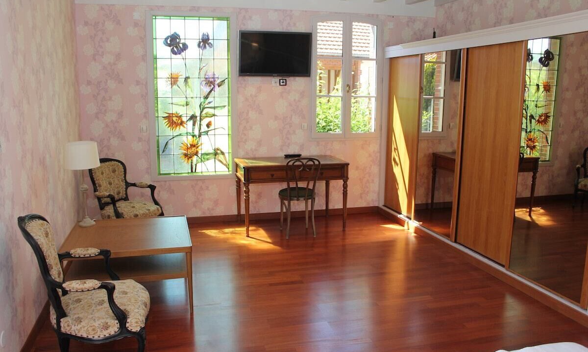 Photo of Bedroom in Varennes-Changy