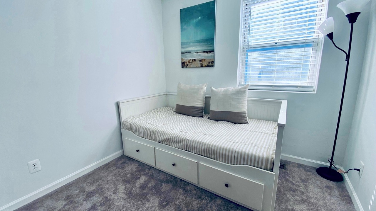 Photo of Bedroom in Deanwood