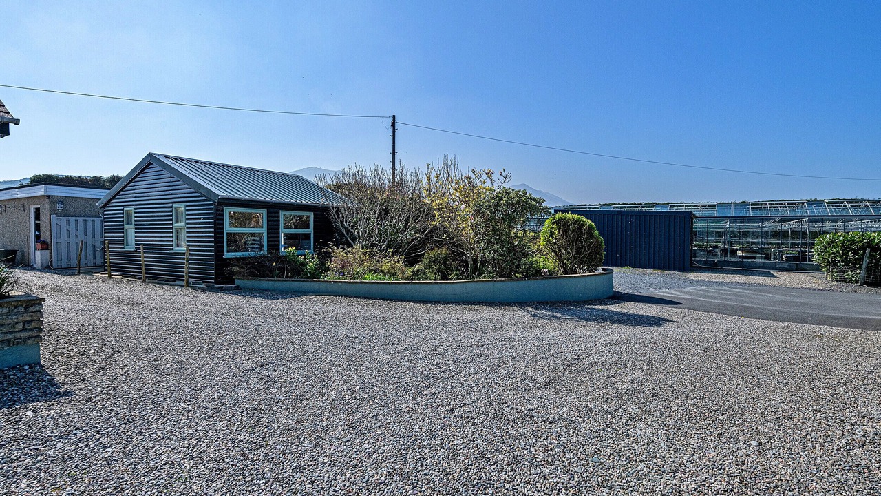 Photo of Others in Dinas