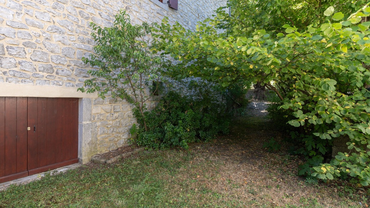 Photo of Outdoor in Saint-Paul-le-Jeune