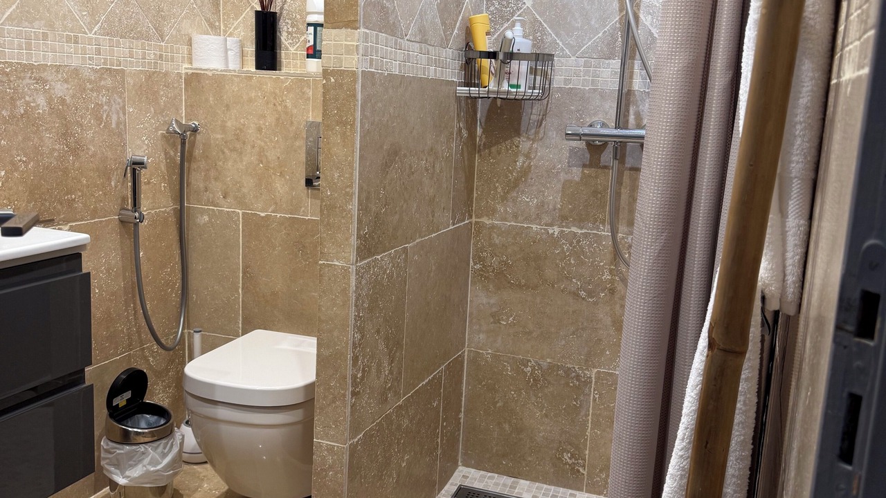 Photo of Bathroom in Le Cres