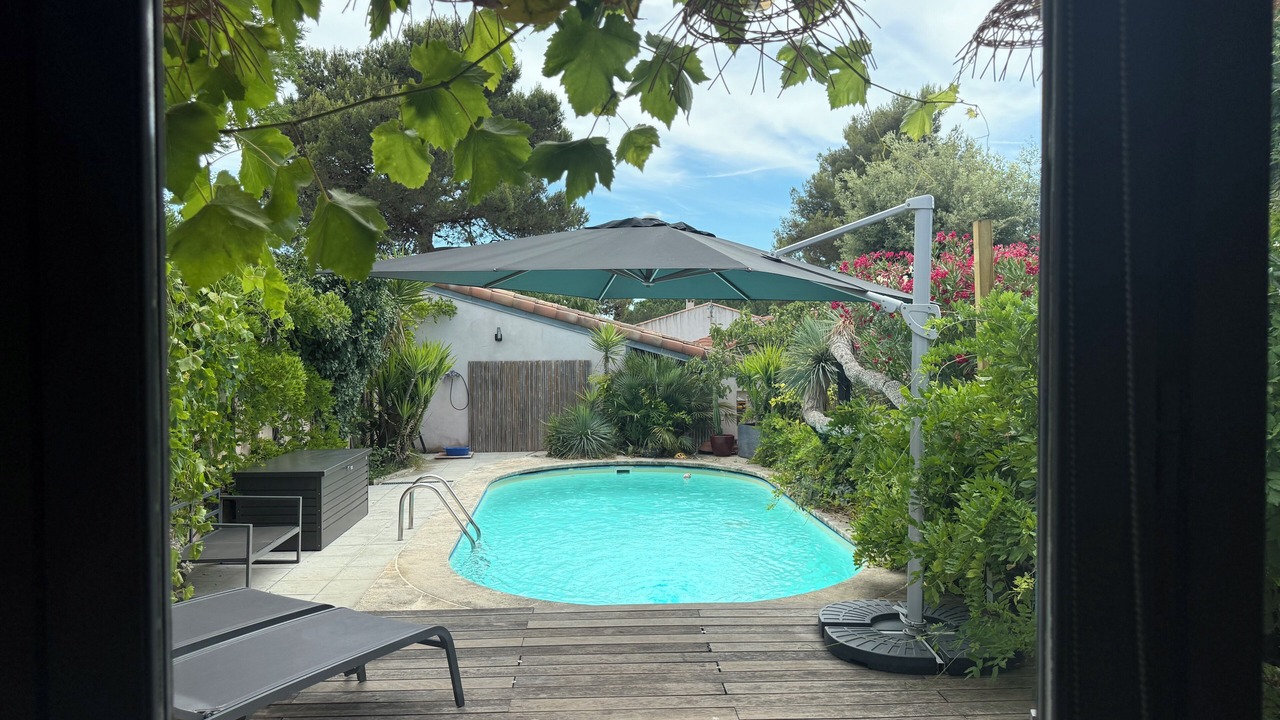 Photo of Outdoor in Le Cres