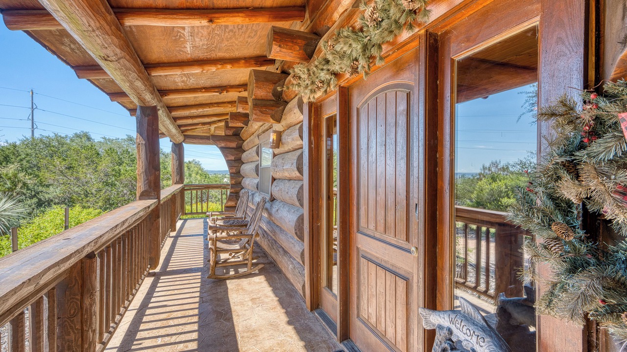 Photo of Patio Balcony in Marble Falls