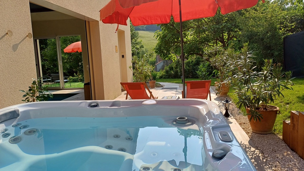 Photo of Patio Balcony in Bligny sur Ouche