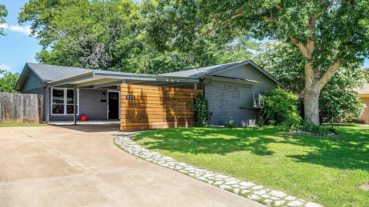 Photo of Outdoor in Burleson