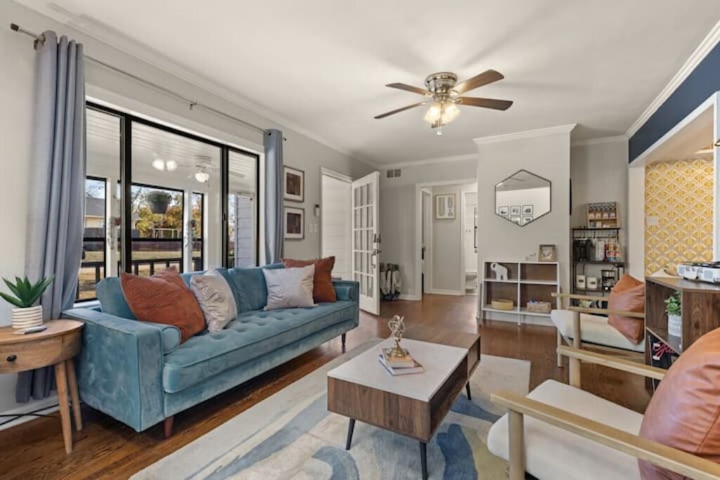 Photo of Livingroom in Tulsa