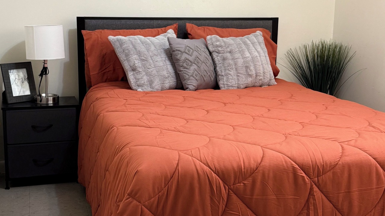 Photo of Bedroom in Swiftown