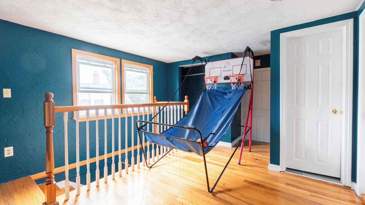 Photo of Others in Everett