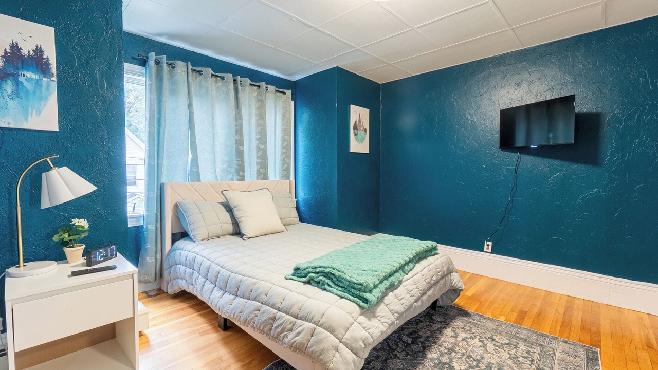 Photo of Bedroom in Everett