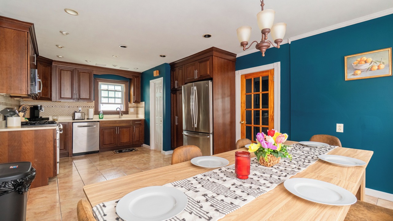 Photo of Others in Everett