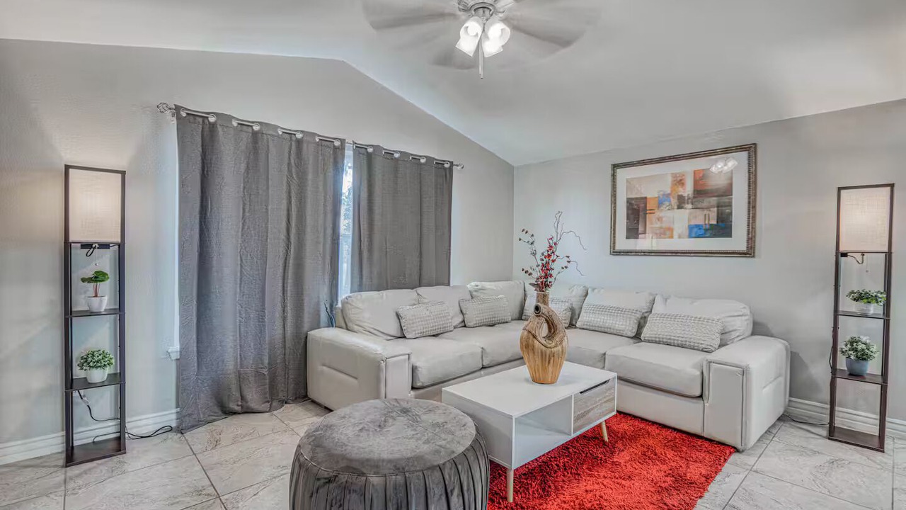 Photo of Livingroom in El Paso