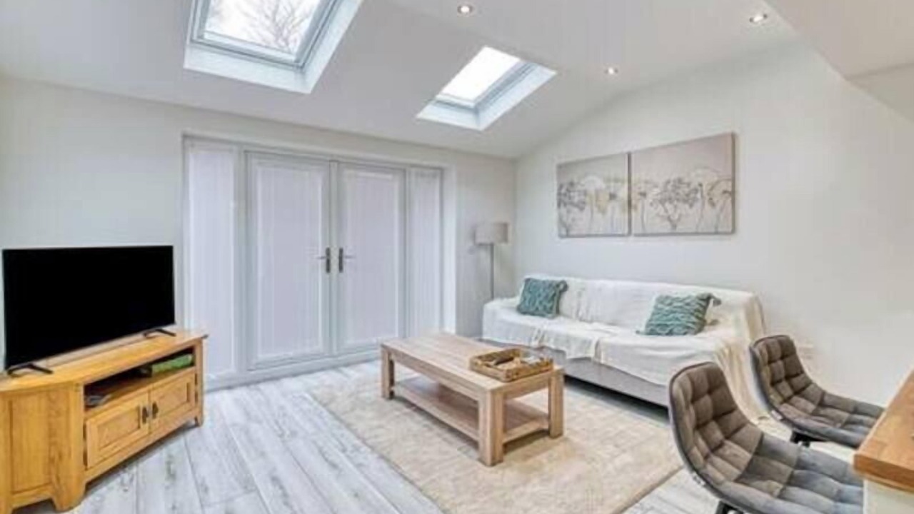 Photo of Livingroom in Guilden Sutton