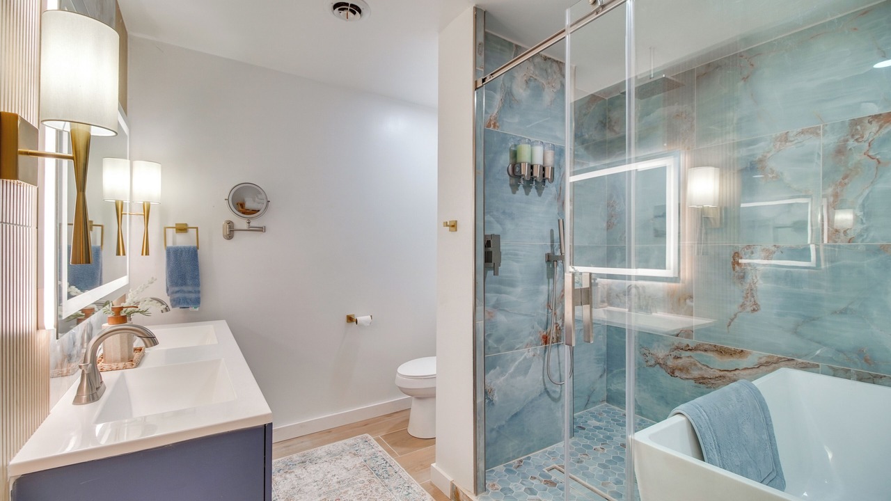 Photo of Bathroom in Grove