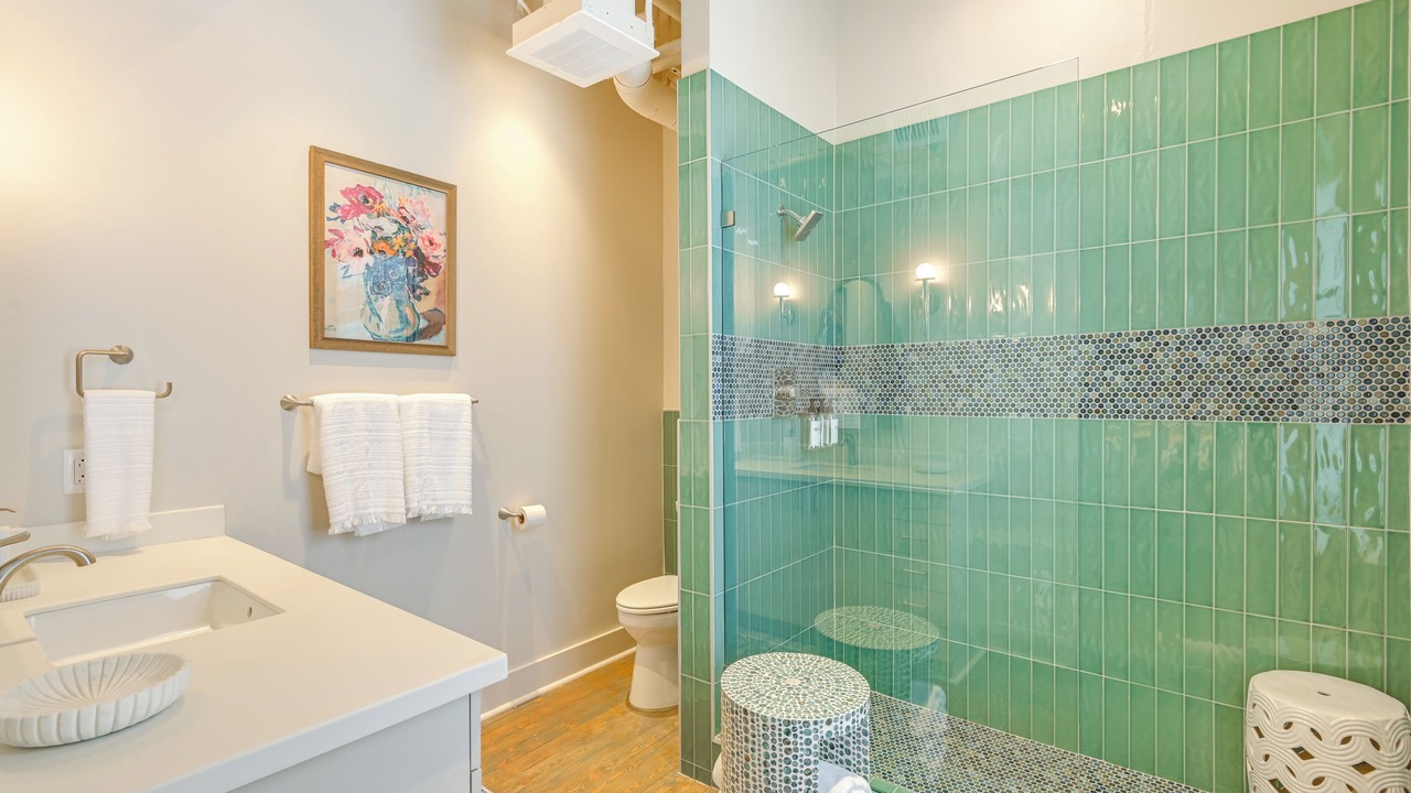 Photo of Bathroom in Hillsboro West End