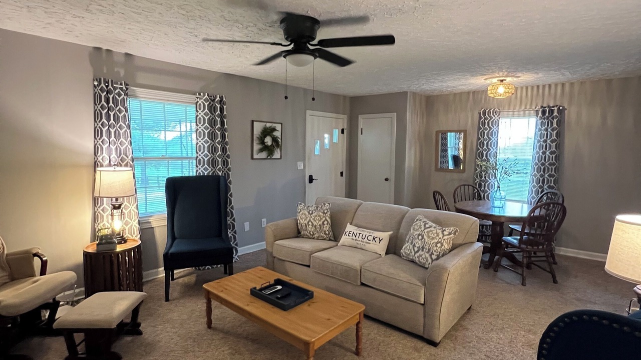 Photo of Livingroom in Gamaliel