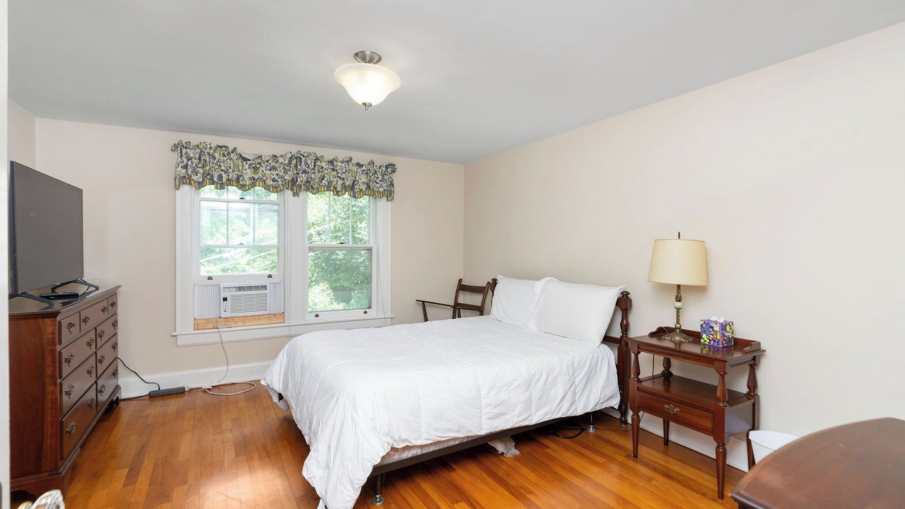 Photo of Bedroom in Waynesboro