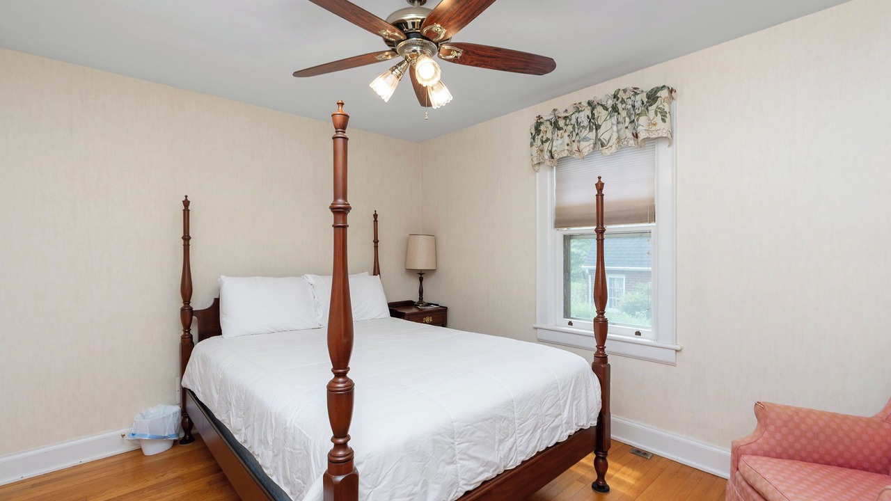 Photo of Bedroom in Waynesboro