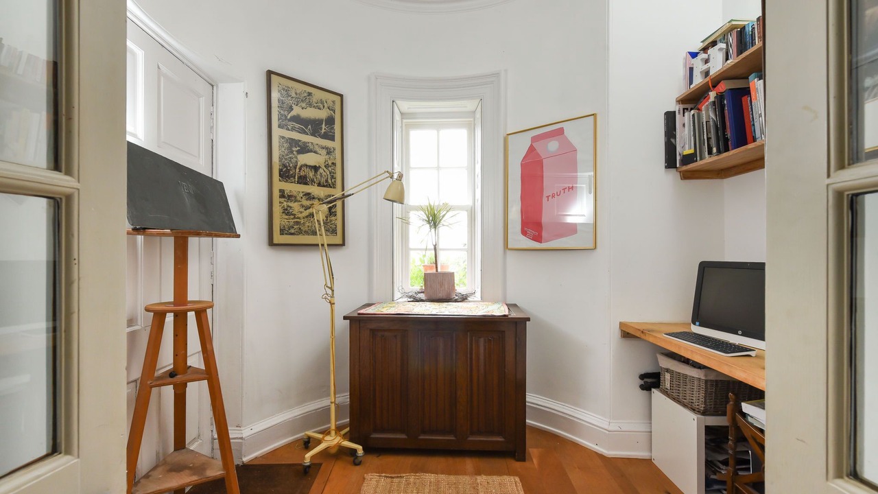 Photo of Livingroom in Kirriemuir