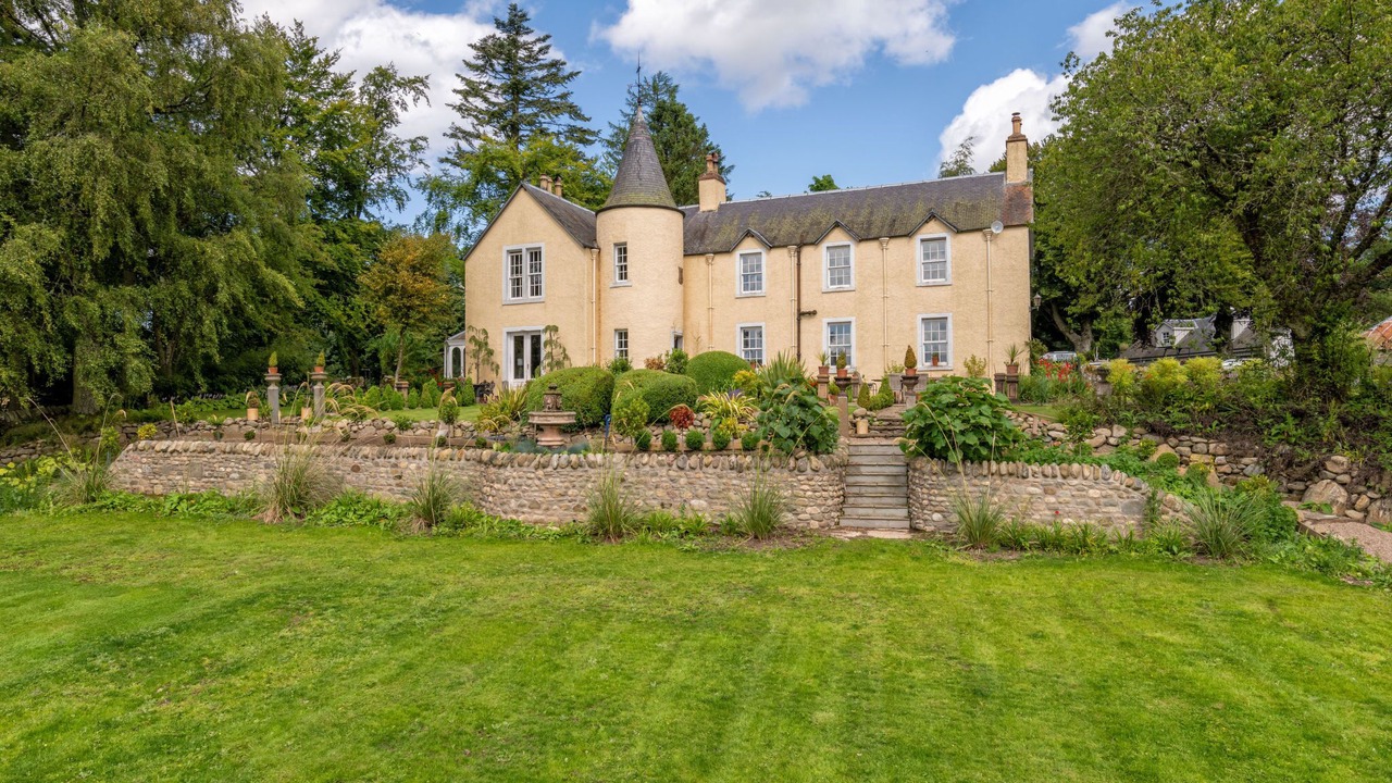 Photo of Others in Kirriemuir