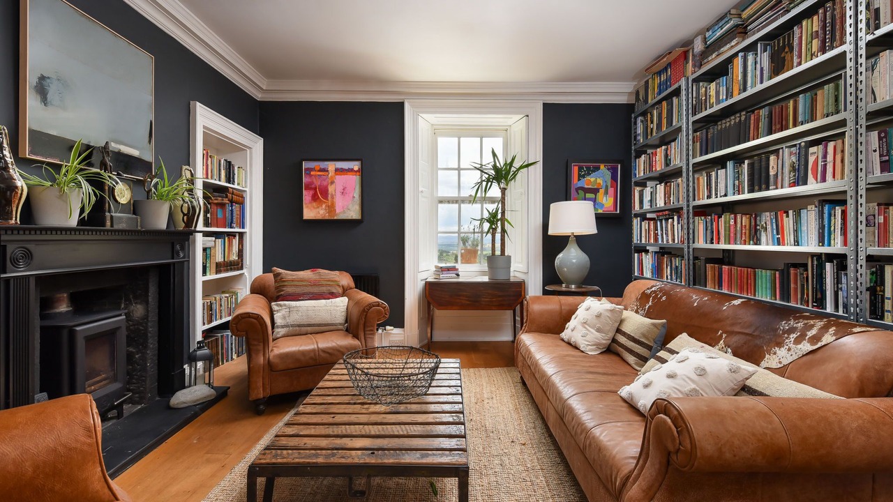 Photo of Livingroom in Kirriemuir