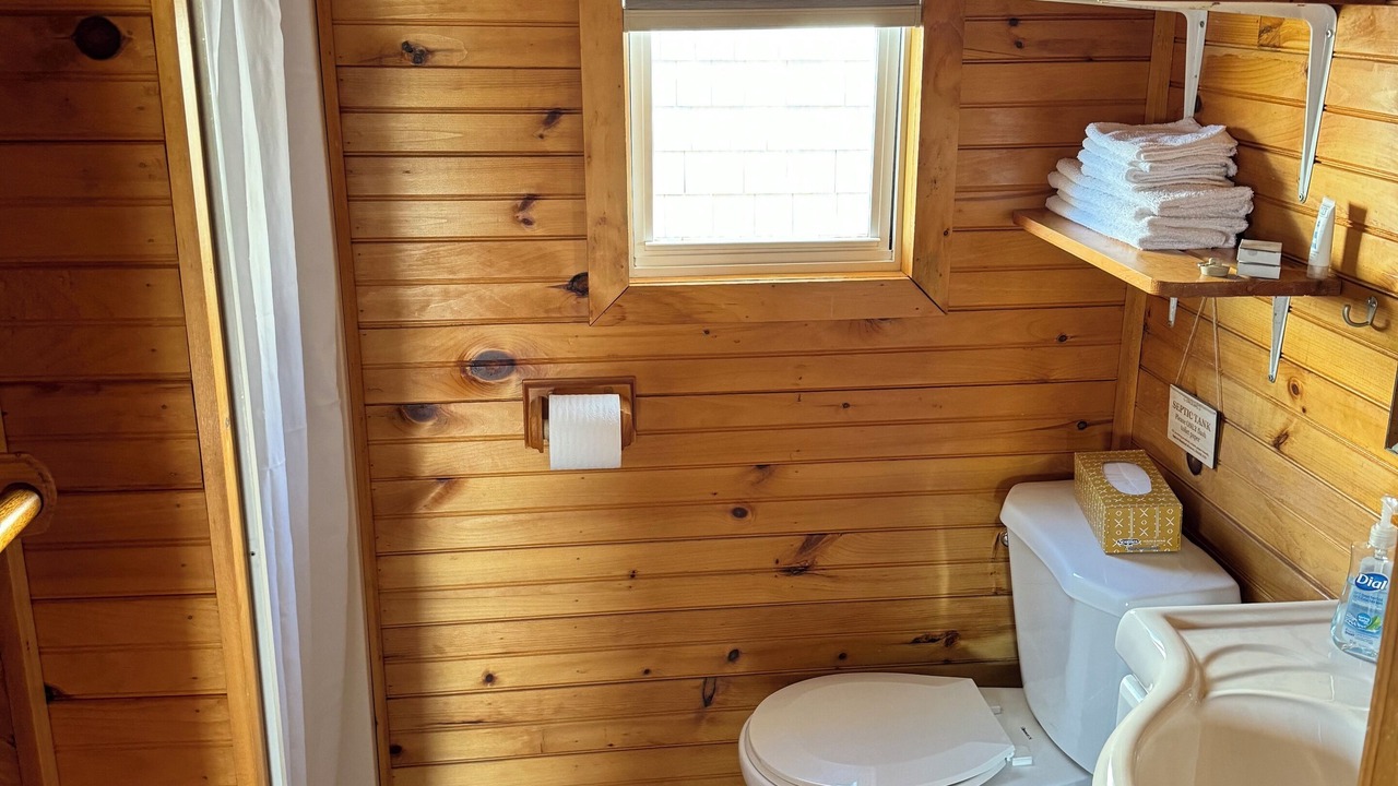Photo of Bathroom in Summerside