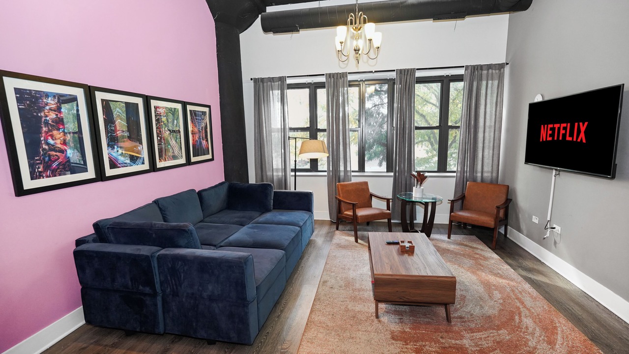 Photo of Livingroom in Near South Side