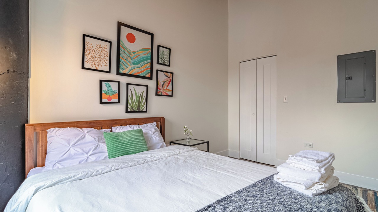 Photo of Bedroom in Near South Side