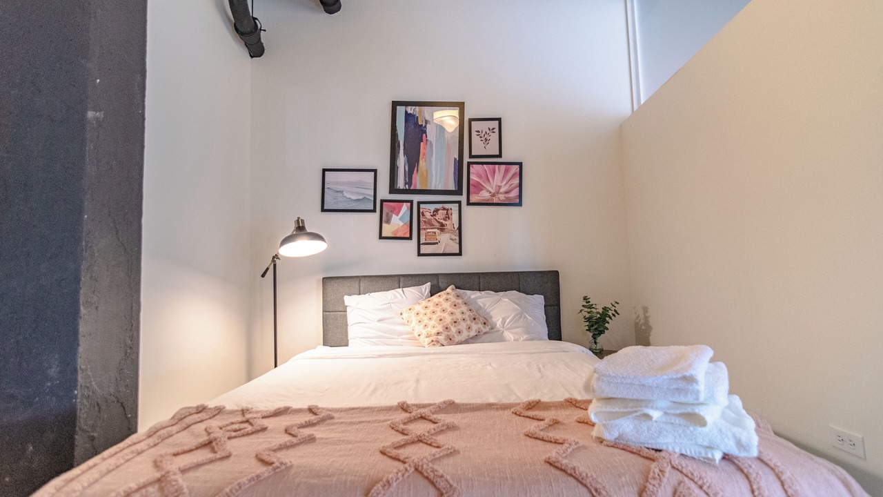 Photo of Bedroom in Near South Side